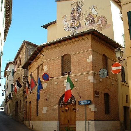Il Pozzo Della Citerna Hotel Castelnuovo Berardenga Exterior photo